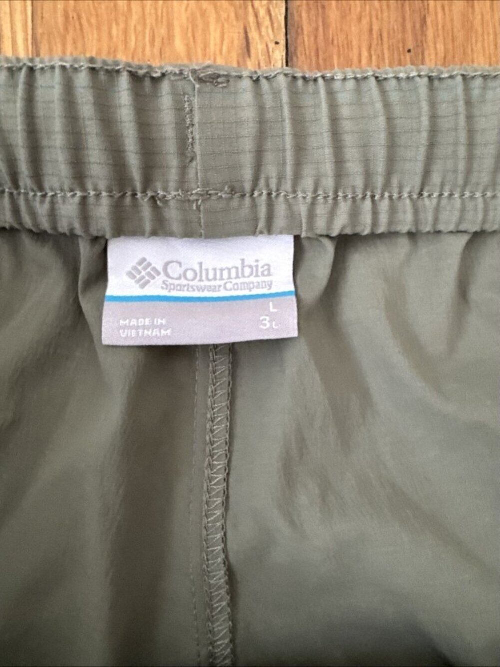 Columbia PFG Women's Shorts Open Water Athletic Khaki Size L - Picture 3 of 8